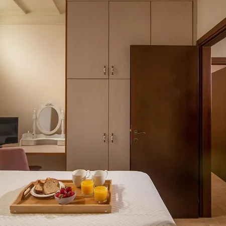 Posto Serene With Jacuzzi Цуцурос